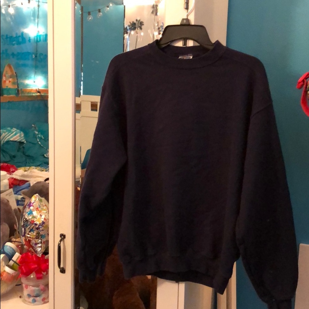 Navy blue crew neck sweatshirt